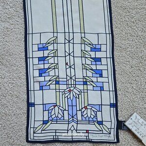 NWT Frank Lloyd Wright 100% Silk Waterlillies Scarf MoMA Museum Of Modern Art